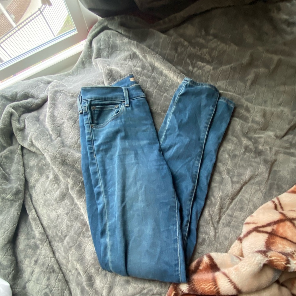 Levi’s high rise skinny jeans!
